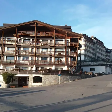 Royal Corner Apartment Sestriere